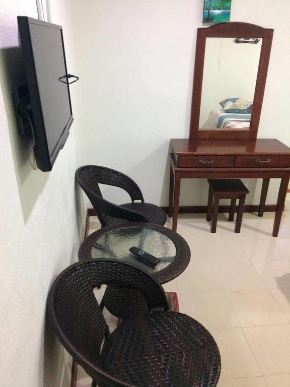 Bohok Guesthouse Pantai Cenang (Langkawi) Bagian luar foto