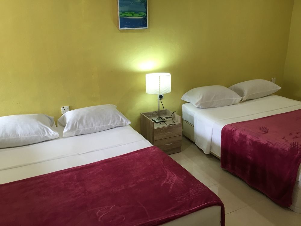 Bohok Guesthouse Pantai Cenang (Langkawi) Bagian luar foto